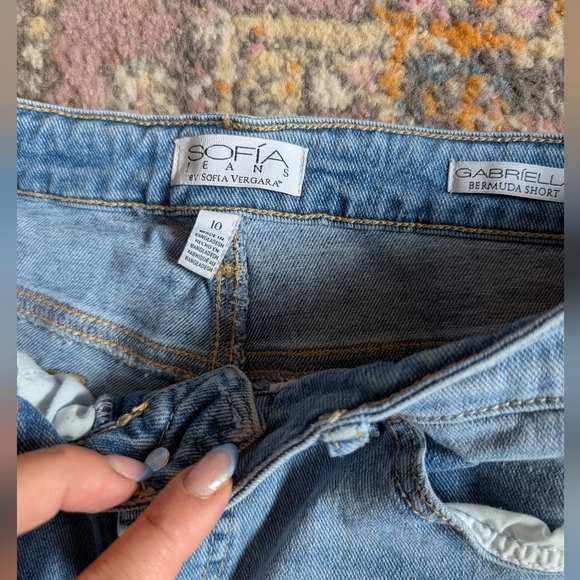 2/$20 Sofia by Sofia Vergara Light Blue Distressed Denim Shorts - Picture 3 of 3